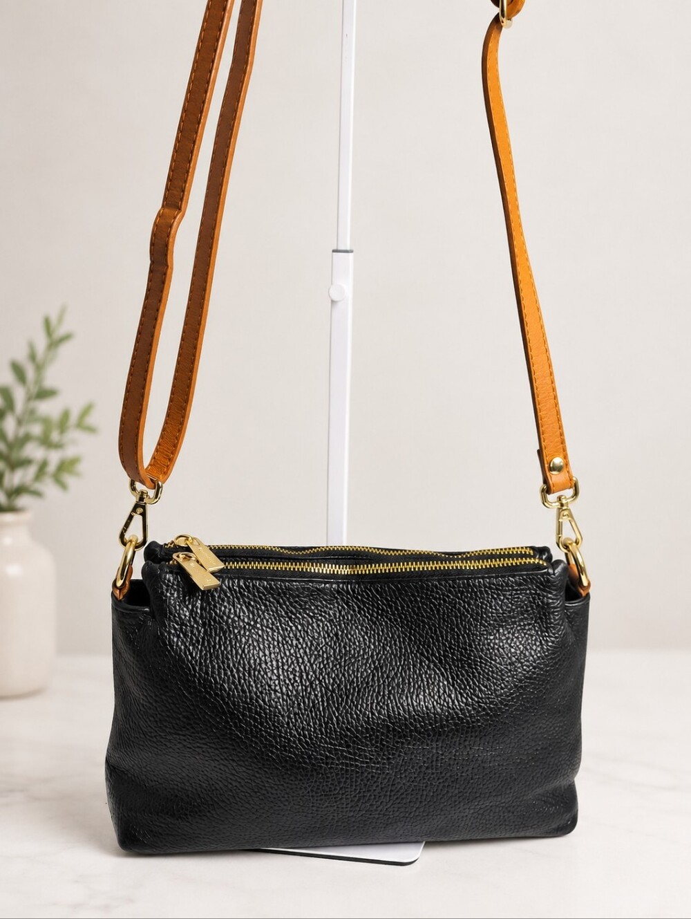 Valentina Made in Italy Black Pebbled Leather Triple Entry Crossbody Bag EUC